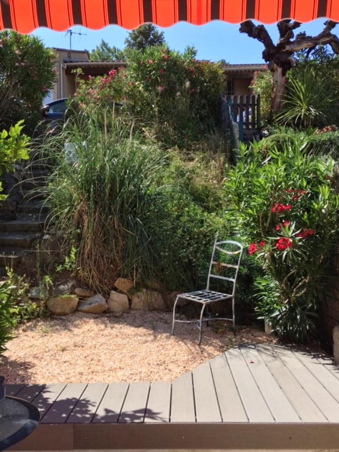 Maison Charmante A Cogolin Avec Vue Sur La Mer Et Piscine Kültér fotó